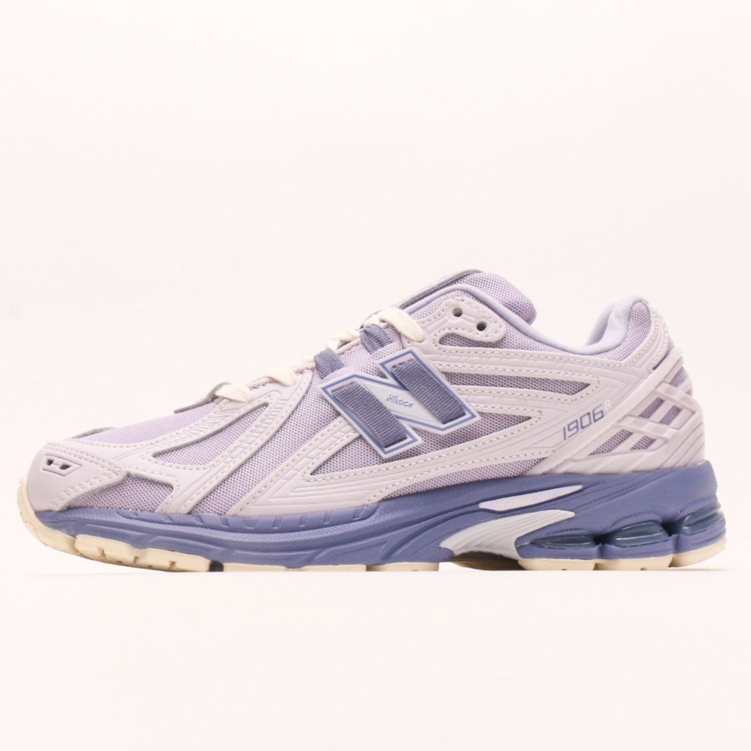 NEW BALANCE 1906R