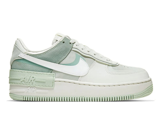 af1-shadow-spruce-aura-white.jpg